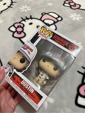 stranger things funko pop dustin